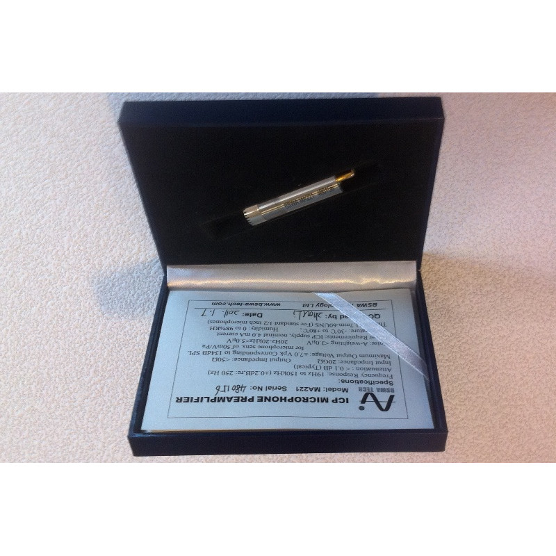 Microfoon MP281 + voorversterker MA221