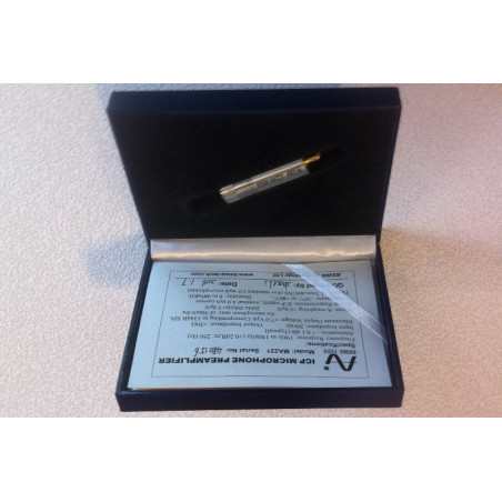 Microfoon MP281 + voorversterker MA221